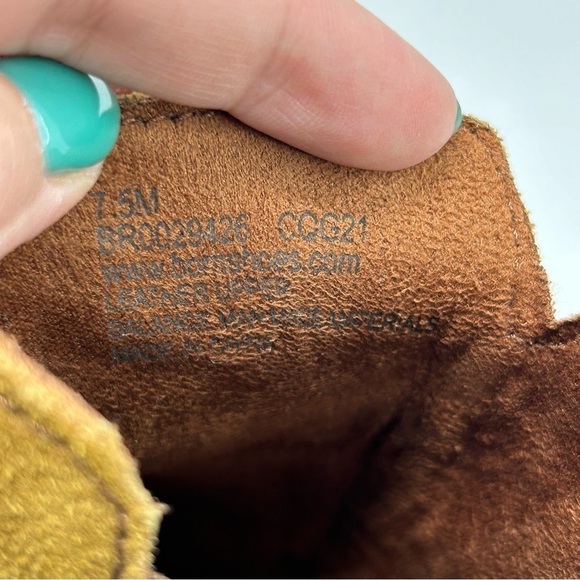 Born Camel Brown Leather Outside Zipper Ankle Boots Size 7.5 Almond Toe - Picture 16 of 16